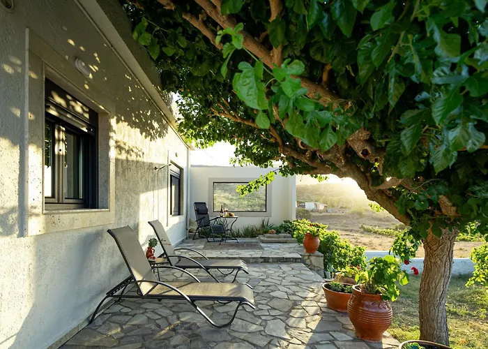 Unique 2 Bdr Popi Villa In Front Of The Sea