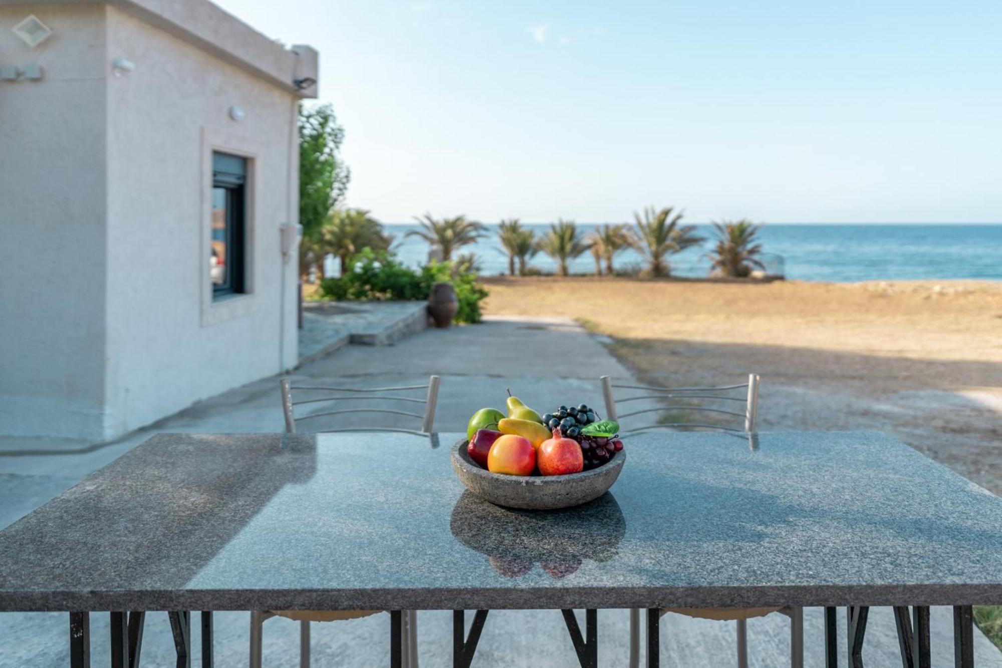 Holiday home Unique 2 Bdr Popi In Front Of The Sea Sitia (Crete)
